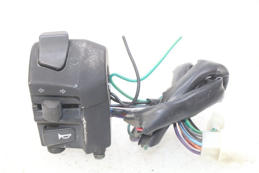 photo de LEFT HANDLEBAR SWITCH YAMASAKI YM T 125 (2015 - 2020) - Main view