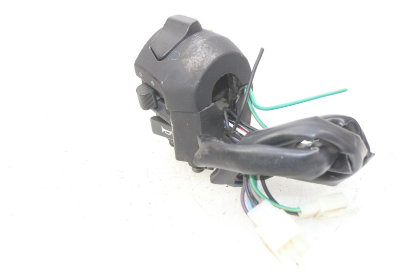 photo de LEFT HANDLEBAR SWITCH YAMASAKI YM T 125 (2015 - 2020) - Alternative perspective