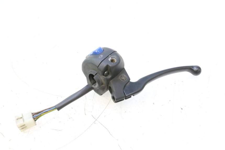 photo de LEFT HANDLEBAR SWITCH YAMAHA YP MAJESTY 125 (1998 - 2001) - Zoom on usage condition