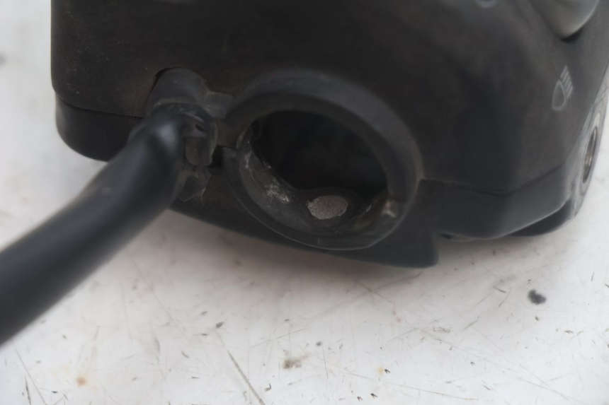 photo de LEFT HANDLEBAR SWITCH YAMAHA YP MAJESTY 125 (2002 - 2006) - Product overview