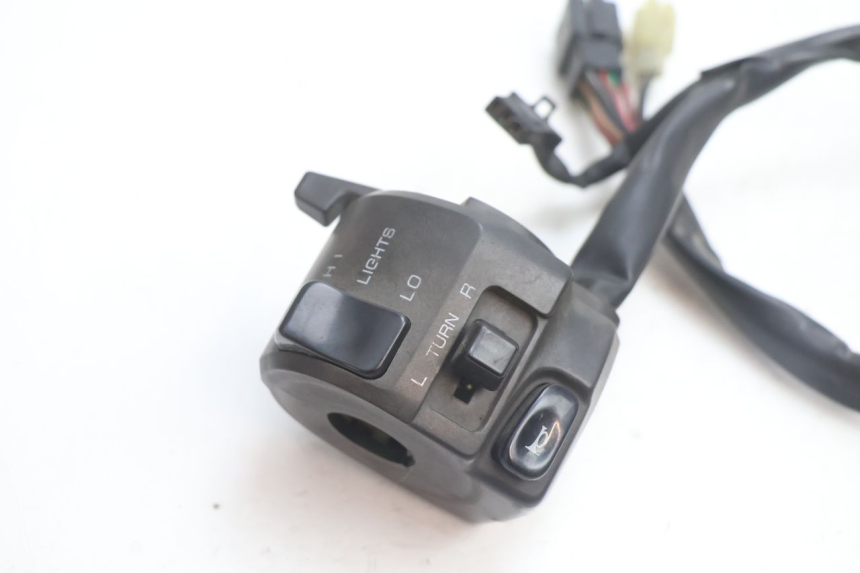 photo de LEFT HANDLEBAR SWITCH KAWASAKI ZX-6R ZX6R 600 (1995 - 1997) - Component detail