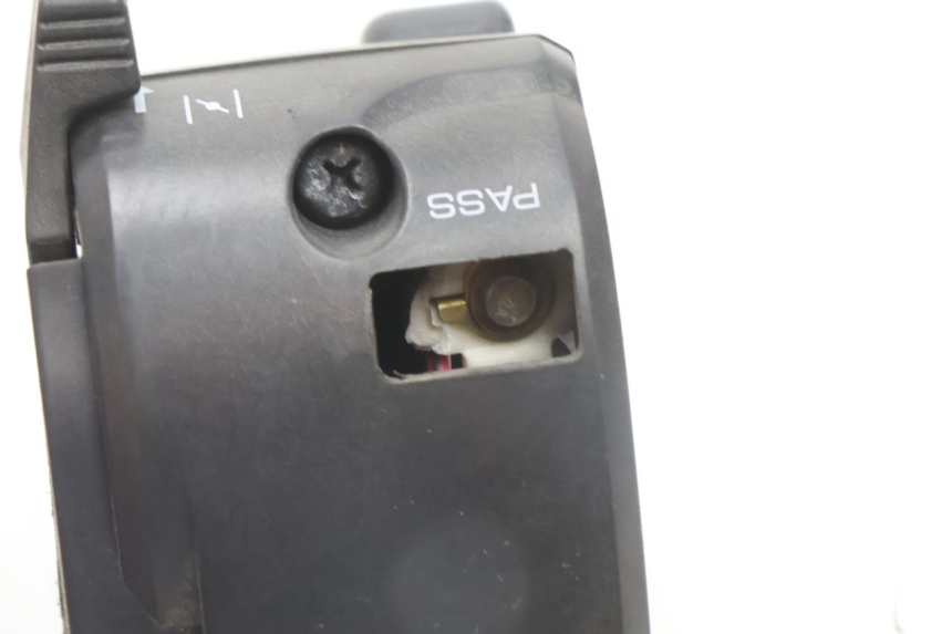 photo de LEFT SWITCH KAWASAKI ZZR 600 (1995 - 2004) - Product overview