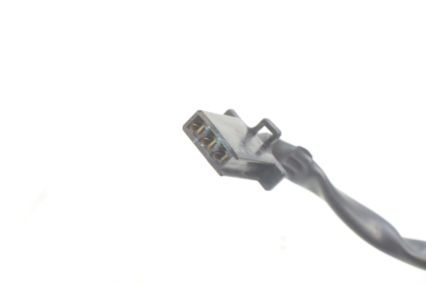 photo de LEFT SWITCH KAWASAKI ZZR 600 (1995 - 2004) - Surface and material condition