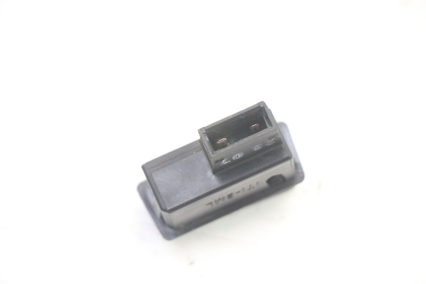 photo de HORN SWITCH APRILIA ATLANTIC 125 (2003 - 2009) - Alternative perspective