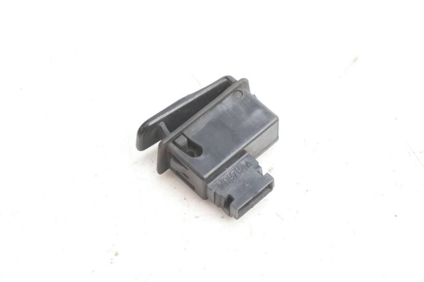 photo de HORN SWITCH APRILIA ATLANTIC S 125 (2010 - 2013) - Zoom on usage condition