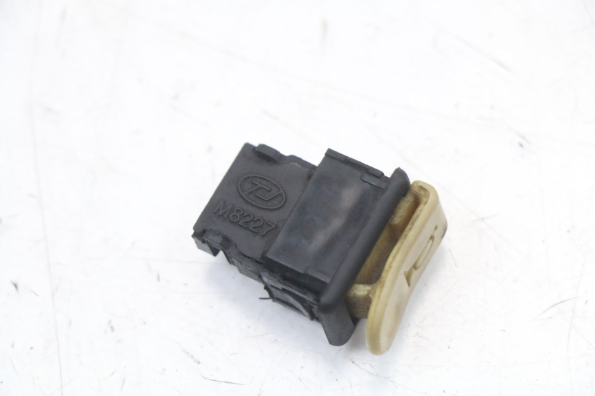 photo de HORN SWITCH PEUGEOT BUXY 50 (1993 - 1998) - Zoom on usage condition