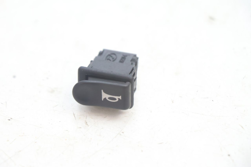 photo de HORN SWITCH TGB CITY RS 50 (2011 - 2016) - Component detail