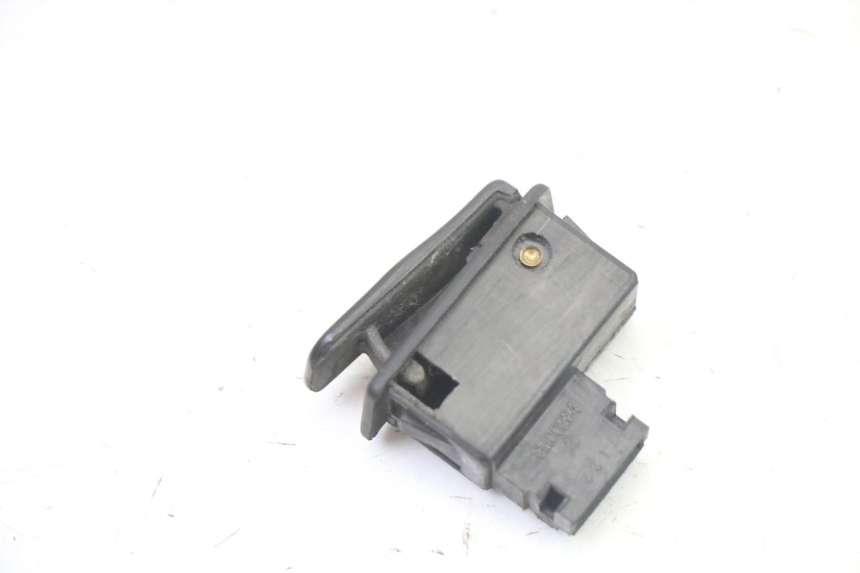 photo de HORN SWITCH SYM FIDDLE 3 III 125 (2014 - 2020) - Zoom on usage condition