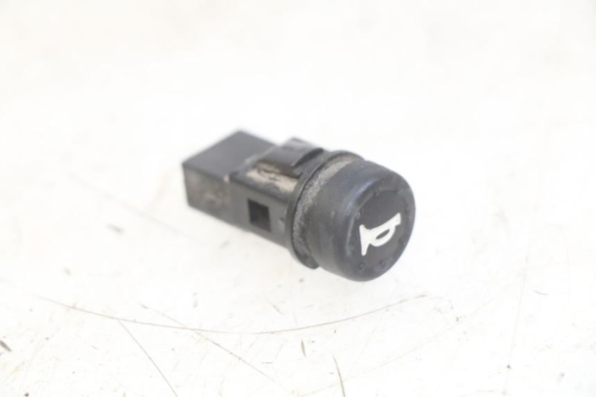 photo de HORN SWITCH PIAGGIO FLY 2T 50 (2004 - 2017) - Main view