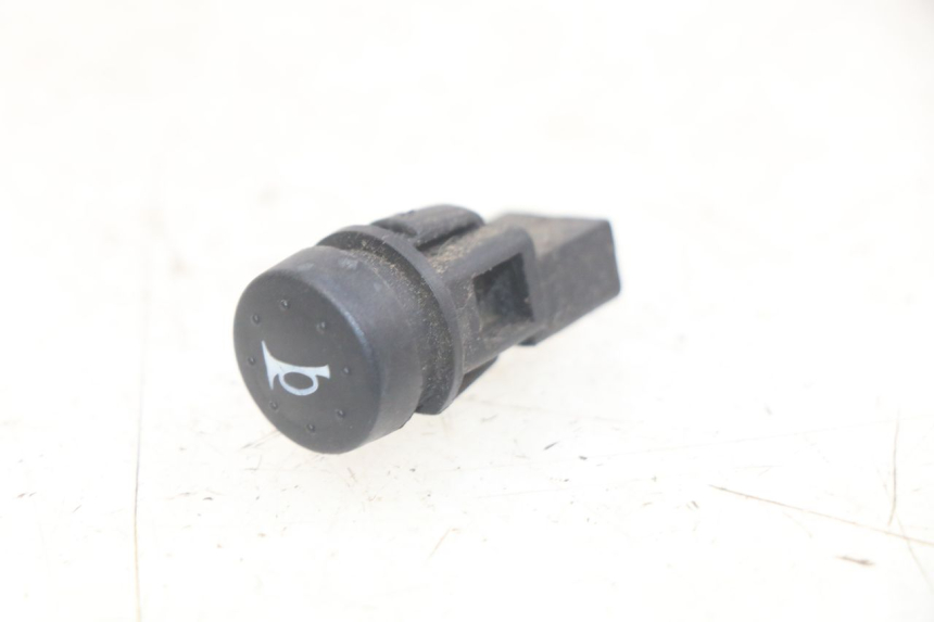 photo de HORN SWITCH PIAGGIO FLY 4T 50 (2013 - 2017) - Main view