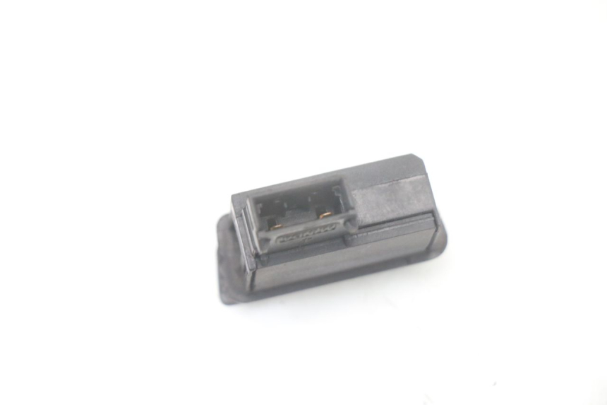photo de HORN SWITCH HONDA SCV LEAD 100 (2003 - 2007) - Technical close-up
