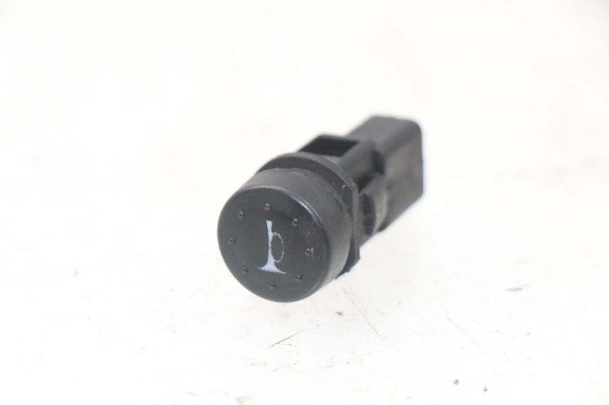 photo de HORN SWITCH PIAGGIO LIBERTY 4T 50 (2009 - 2015) - Main view