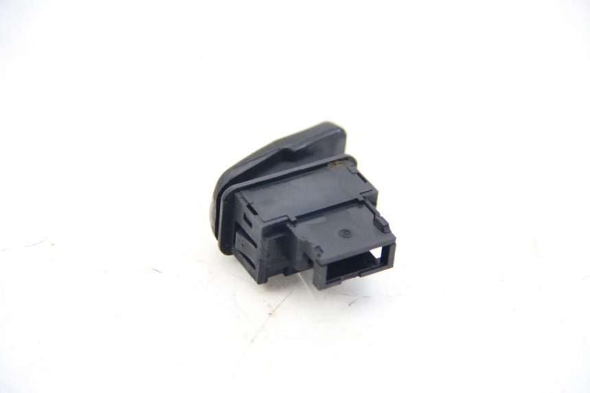 photo de HORN SWITCH PIAGGIO LIBERTY IGET 4T 50 (2015 - 2020) - Component detail