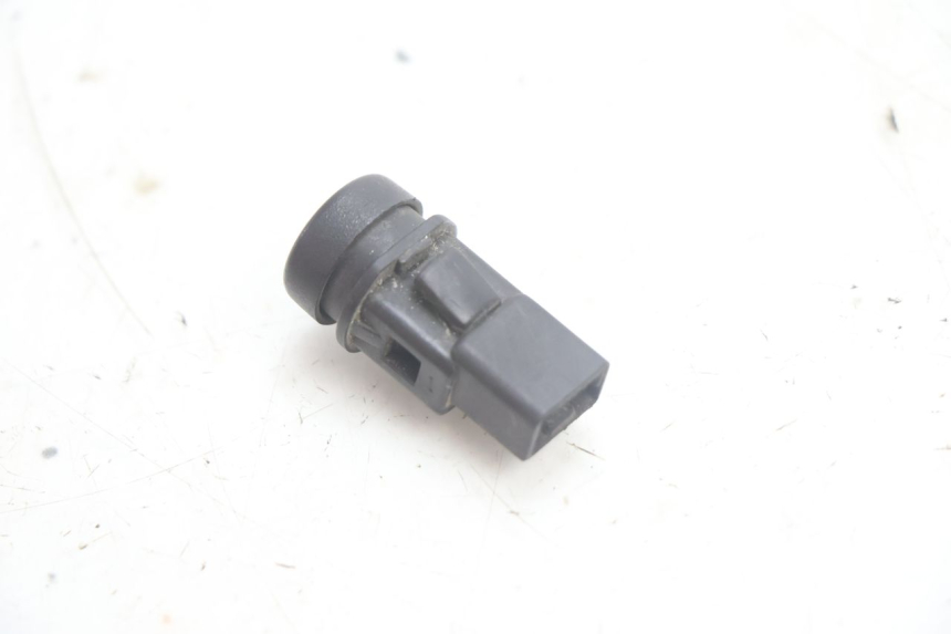 photo de HORN SWITCH PIAGGIO LIBERTY 50 (1998 - 2003) - Component detail