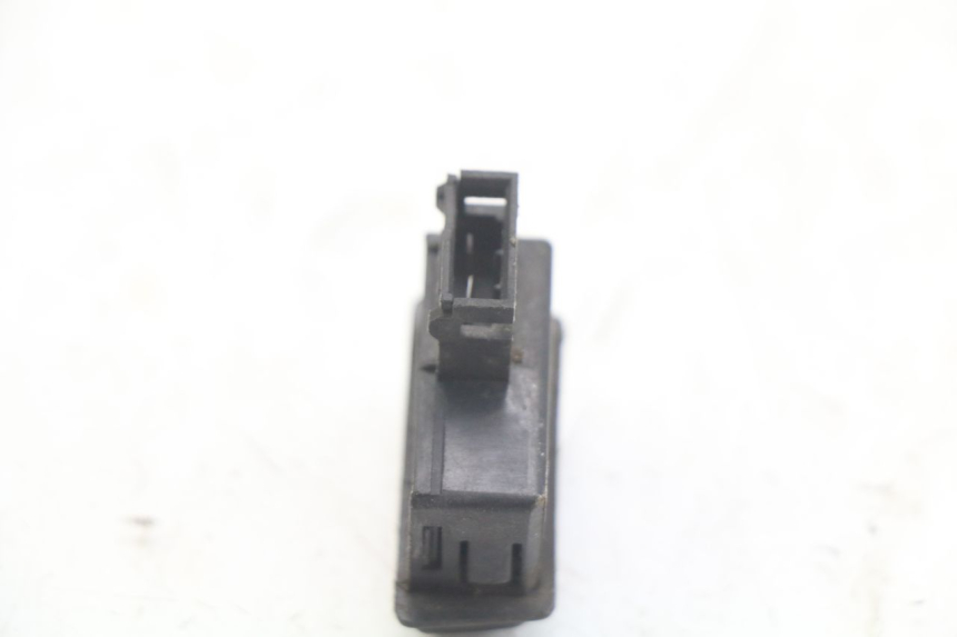 photo de HORN SWITCH KYMCO LIKE 4T 50 (2009 - 2018) - Zoom on usage condition