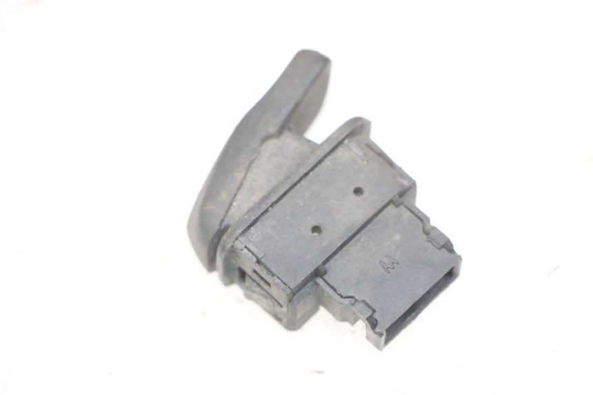 photo de HORN SWITCH PIAGGIO MP3 LT 300 (2010 - 2016) - Zoom on usage condition