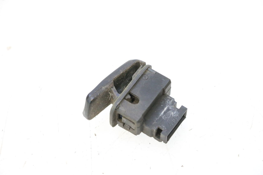 photo de HORN SWITCH PIAGGIO MP3 125 (2006 - 2014) - Zoom on usage condition