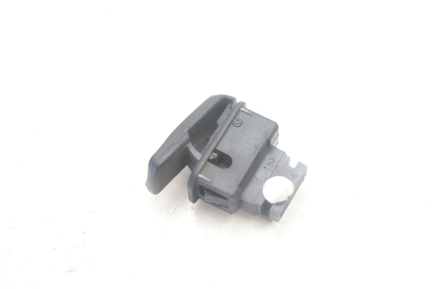 photo de HORN SWITCH PIAGGIO MP3 500 (2016 - 2018) - Zoom on usage condition