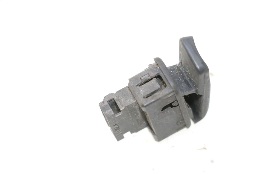 photo de HORN SWITCH PIAGGIO MP3 500 (2011 - 2015) - Zoom on usage condition