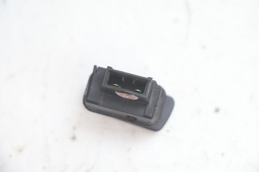 photo de HORN SWITCH PIAGGIO NEW TYPHOON 50 (2018 - 2021) - Alternative perspective