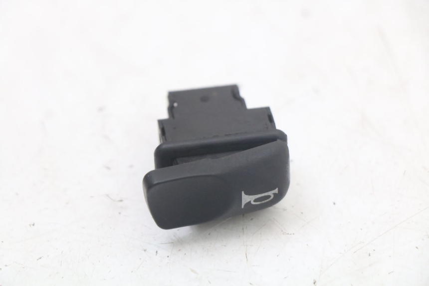 photo de HORN SWITCH PIAGGIO LIBERTY IGET 4T 50 (2021 - 2025) - Component detail