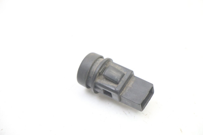 photo de HORN SWITCH PIAGGIO VESPA GRANTURISMO 125 (2003 - 2007) - Zoom on usage condition