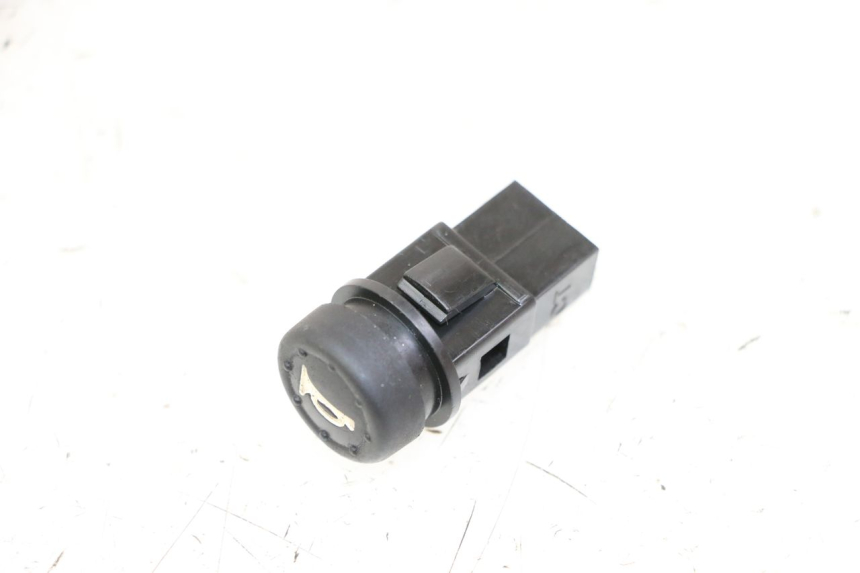 photo de HORN SWITCH PIAGGIO ZIP 2T 50 (2009 - 2019) - Zoom on usage condition