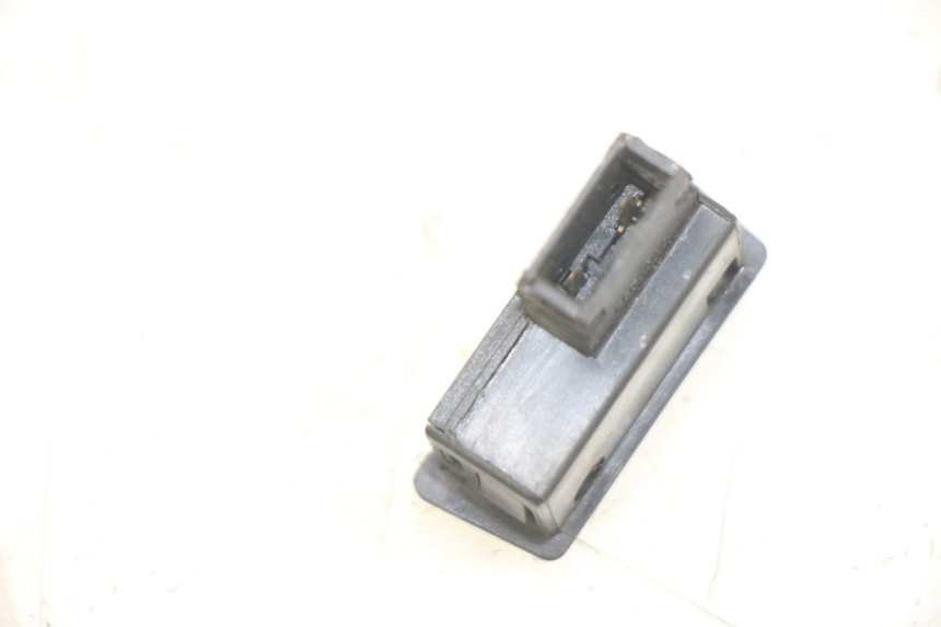 photo de HORN SWITCH PEUGEOT TWEET 4T 50 (2014 - 2019) - Component detail