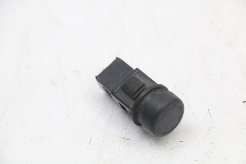 photo de HORN SWITCH PIAGGIO TYPHOON 50 (2000 - 2009) - Main view