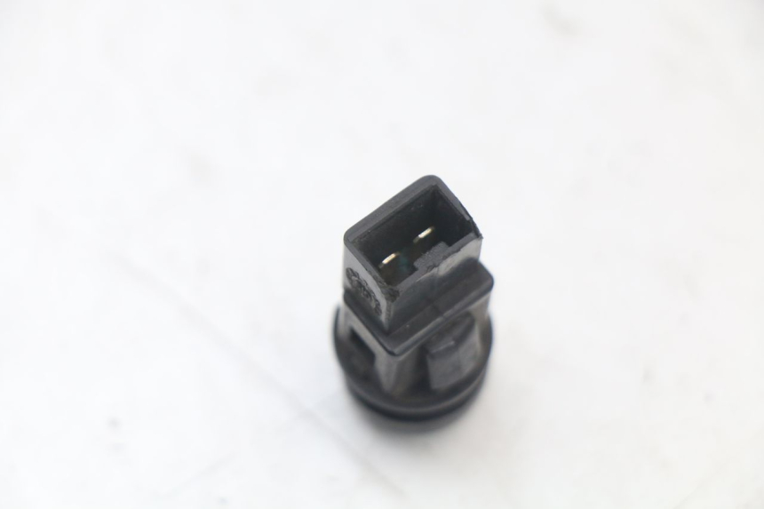 photo de HORN SWITCH PIAGGIO TYPHOON 50 (2000 - 2009) - Technical close-up