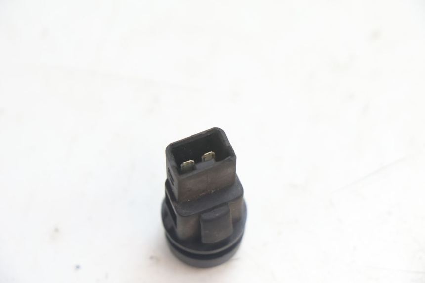 photo de HORN SWITCH PIAGGIO TYPHOON 50 (2000 - 2009) - Alternative perspective