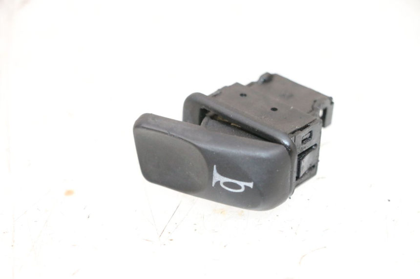 photo de HORN SWITCH PIAGGIO VESPA GTS SUPER IE 125 (2009 - 2016) - Main view