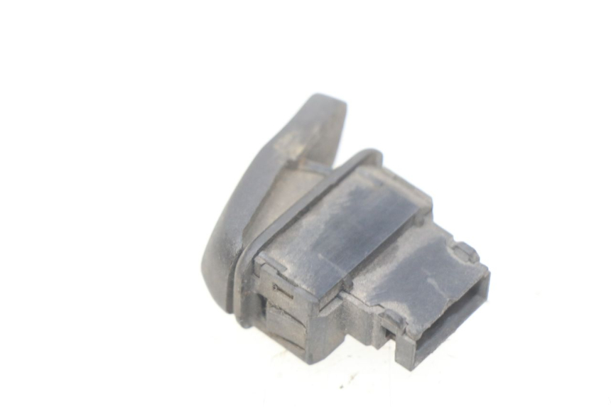 photo de HORN SWITCH PIAGGIO VESPA LX 125 (2005 - 2010) - Zoom on usage condition