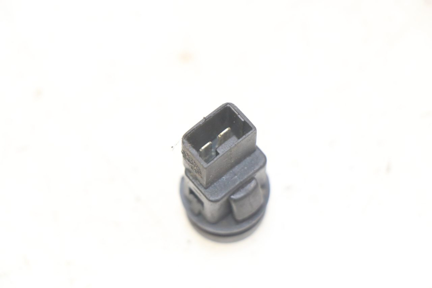 photo de HORN SWITCH PIAGGIO X9 EVOLUTION 125 (2003 - 2007) - Component detail