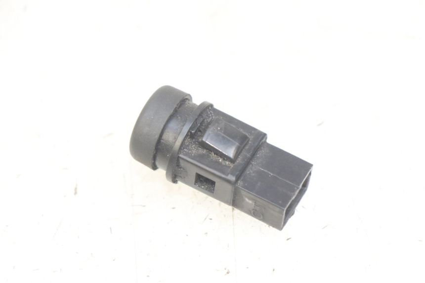 photo de HORN SWITCH PIAGGIO ZIP 4T 50 (2018 - 2020) - Zoom on usage condition