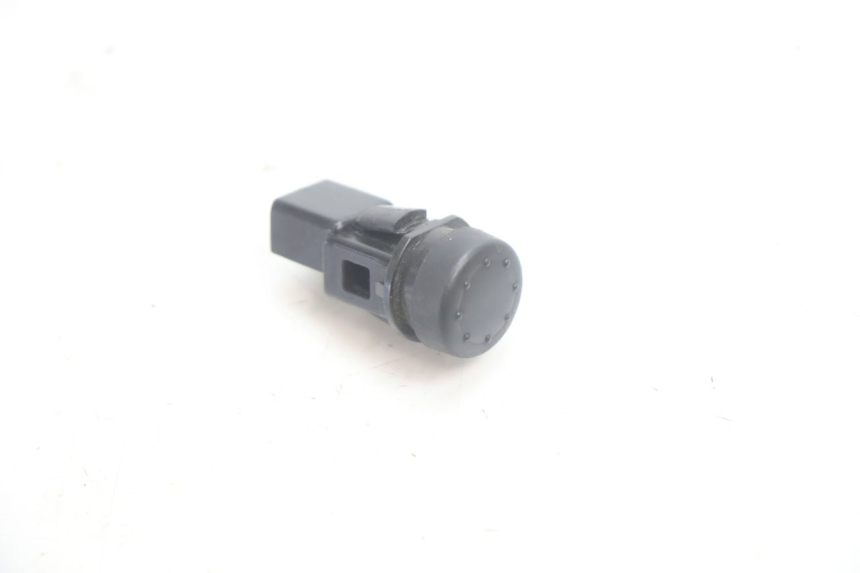 photo de HORN SWITCH PIAGGIO ZIP 4T 50 (2006 - 2017) - Main view