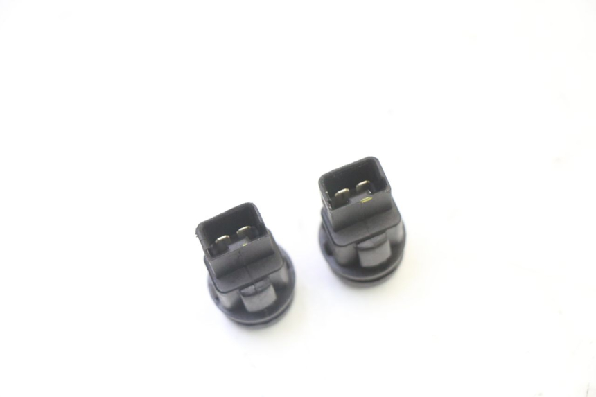 photo de SWITCH PIAGGIO MP3 HPE 310 (2024 - 2025) - Alternative perspective