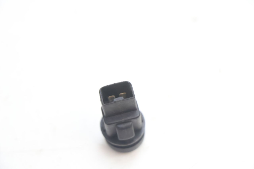 photo de HANDLEBAR SWITCH PIAGGIO MP3 LT 400 (2007 - 2012) - Alternative perspective