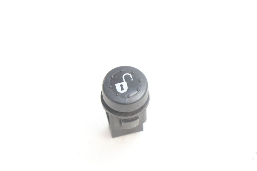 photo de SEAT RELEASE SWITCH PIAGGIO LIBERTY IGET 4T 50 (2021 - 2025) - Main view