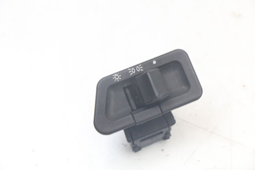 photo de HEADLIGHT SWITCH SYM FIDDLE 2 50 (2008 - 2013) - Main view