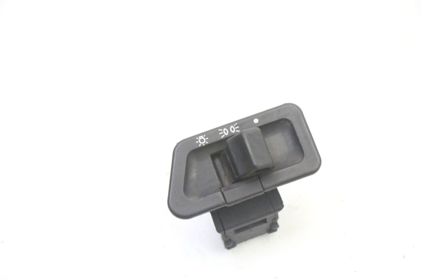 photo de HEADLIGHT SWITCH SYM FIDDLE 2 50 (2008 - 2013) - Main view
