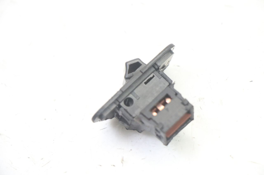 photo de HEADLIGHT SWITCH SYM FIDDLE 125 (2008 - 2010) - Zoom on usage condition