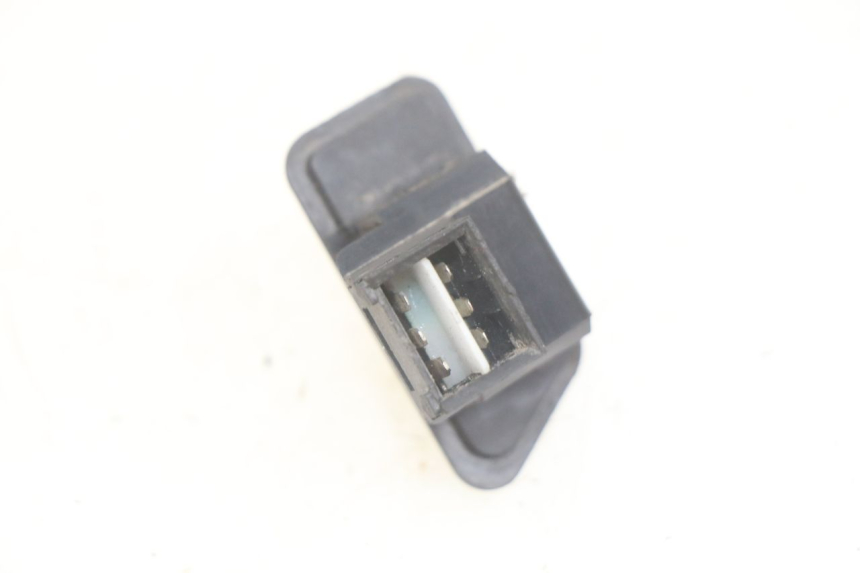 photo de HEADLIGHT SWITCH YIYING YY125T 125 (2006 - 2014) - Zoom on usage condition