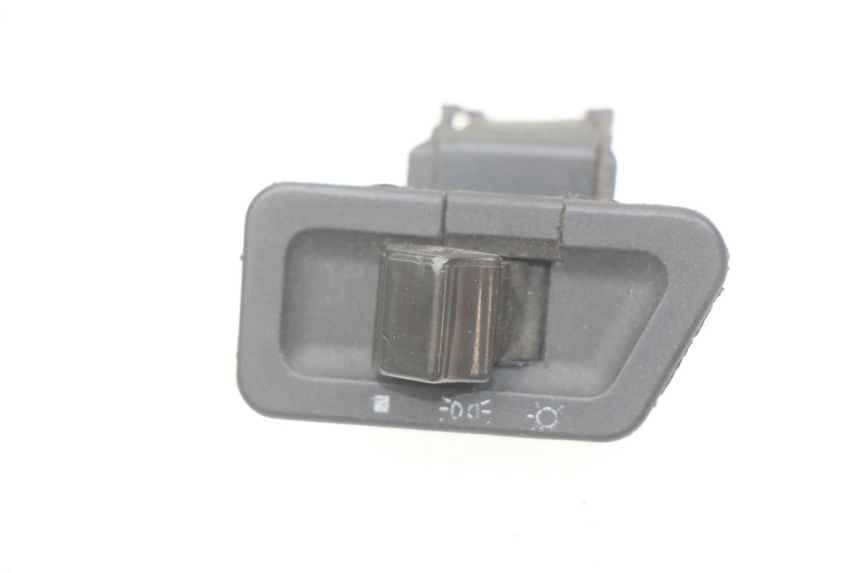 photo de HEADLIGHT SWITCH YIYING YY50QT-10 50 (2007 - 2022) - Main view