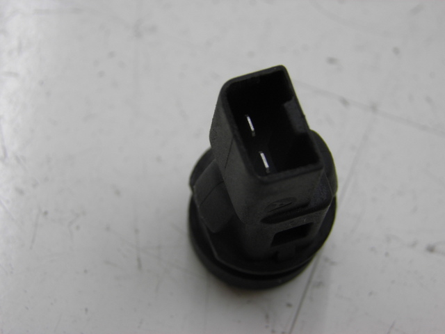 photo de SWITCH PIAGGIO BEVERLY 125 (1998 - 2005) - Component detail