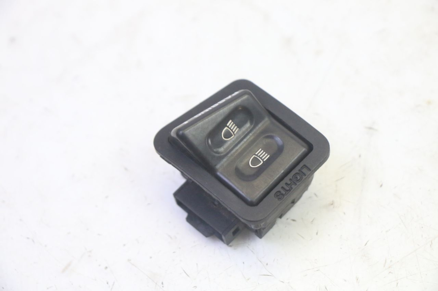 photo de HEADLIGHT SWITCH ADIVA AD3 300 (2014 - 2020) - Component detail