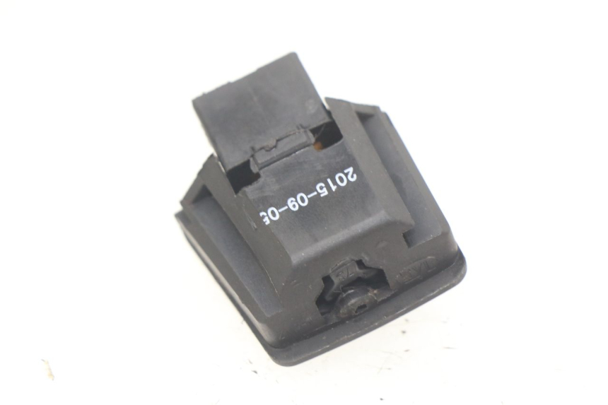 photo de HEADLIGHT HIGH BEAM SWITCH RIDE CLASSIC 2T 50 (2014 - 2022) - Zoom on usage condition