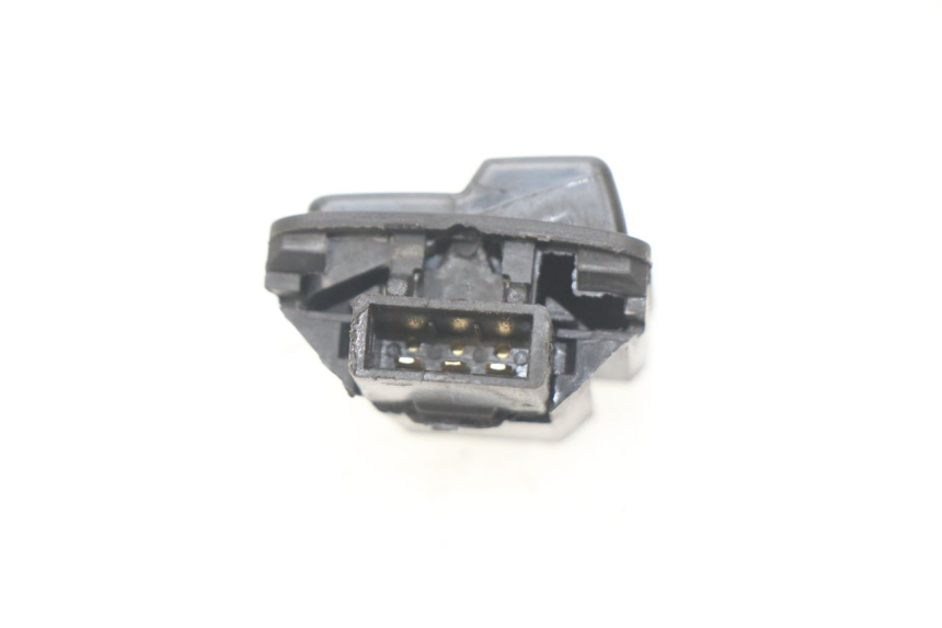 photo de HEADLIGHT HIGH BEAM SWITCH RIDE CLASSIC 2T 50 (2014 - 2022) - Alternative perspective