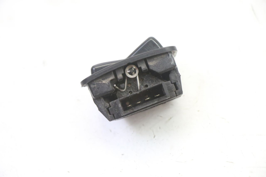photo de HEADLIGHT SWITCH SYM FIDDLE 3 III 50 (2014 - 2020) - Zoom on usage condition