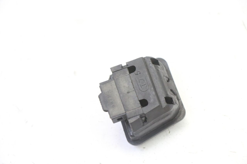 photo de HEADLIGHT SWITCH SYM FIDDLE 3 III 50 (2014 - 2020) - Alternative perspective